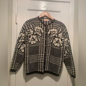 Pendleton Vintage Virgin Wool Black and White Floral Houndstooth Cardigan M
